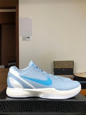Nike Zoom Basketball Shoes
